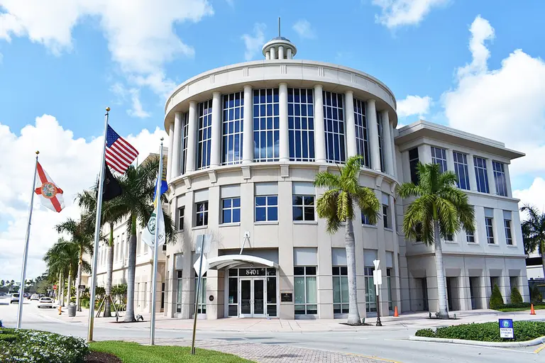 Electrician in Doral FL